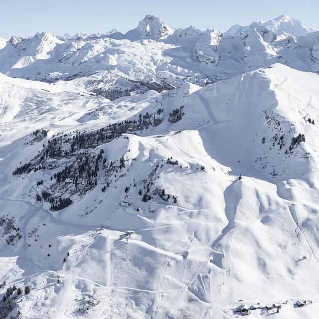 Domaine Skiable Drone 017 T. Vattard Le Grand Bornand Tourisme