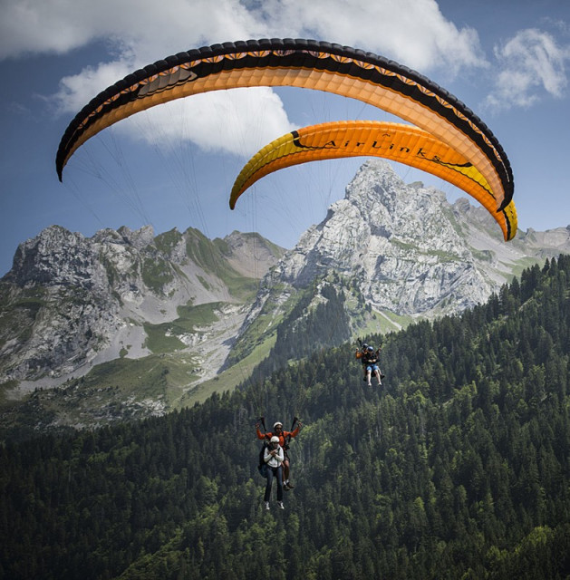 Paragliding