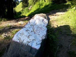 La pierre marquée