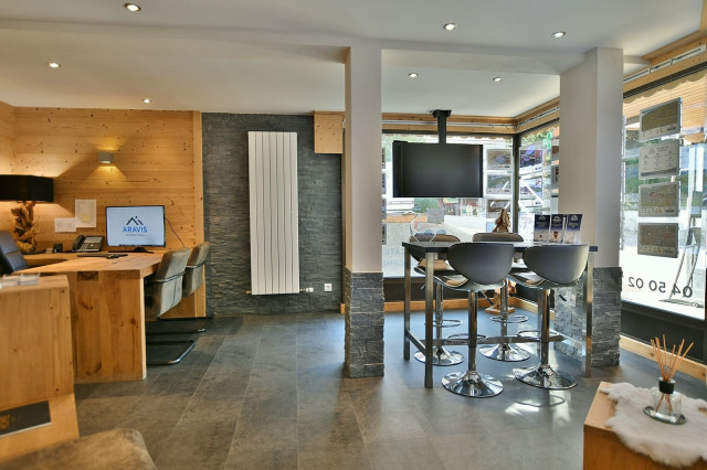 Aravis International