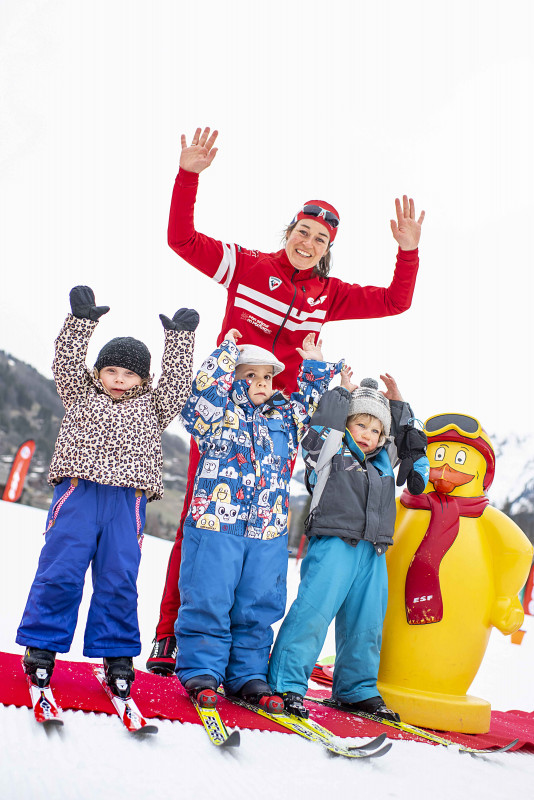 cours de ski - garderie - repas avec le club piou piou nordic