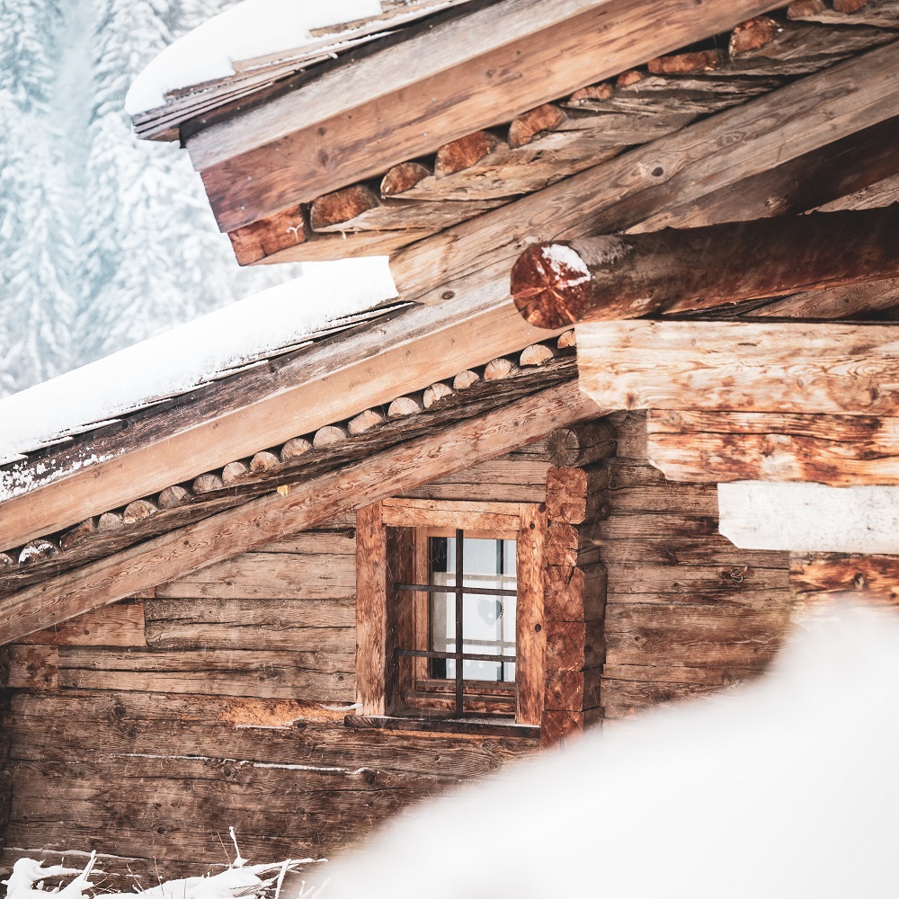 Chalet enneigé - © J.Cathala