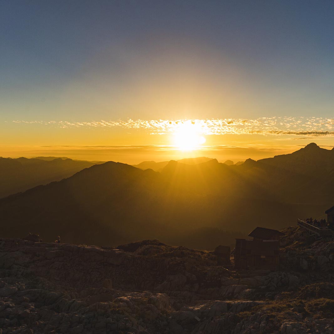 coucher de soleil au refuge de Gramusset - © Alpcat Médias