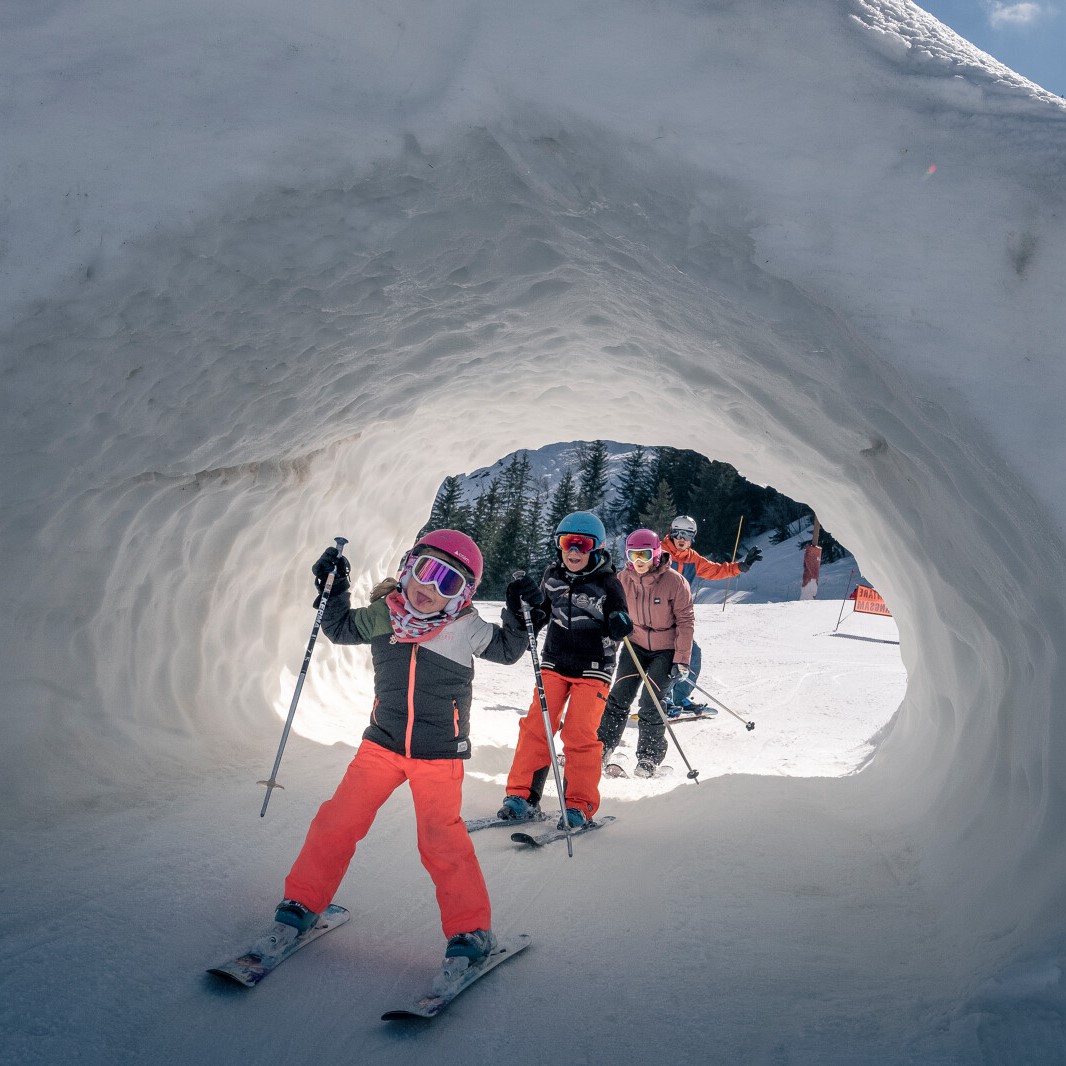 Débuter le ski au Grand-Bornand - © T.Shu