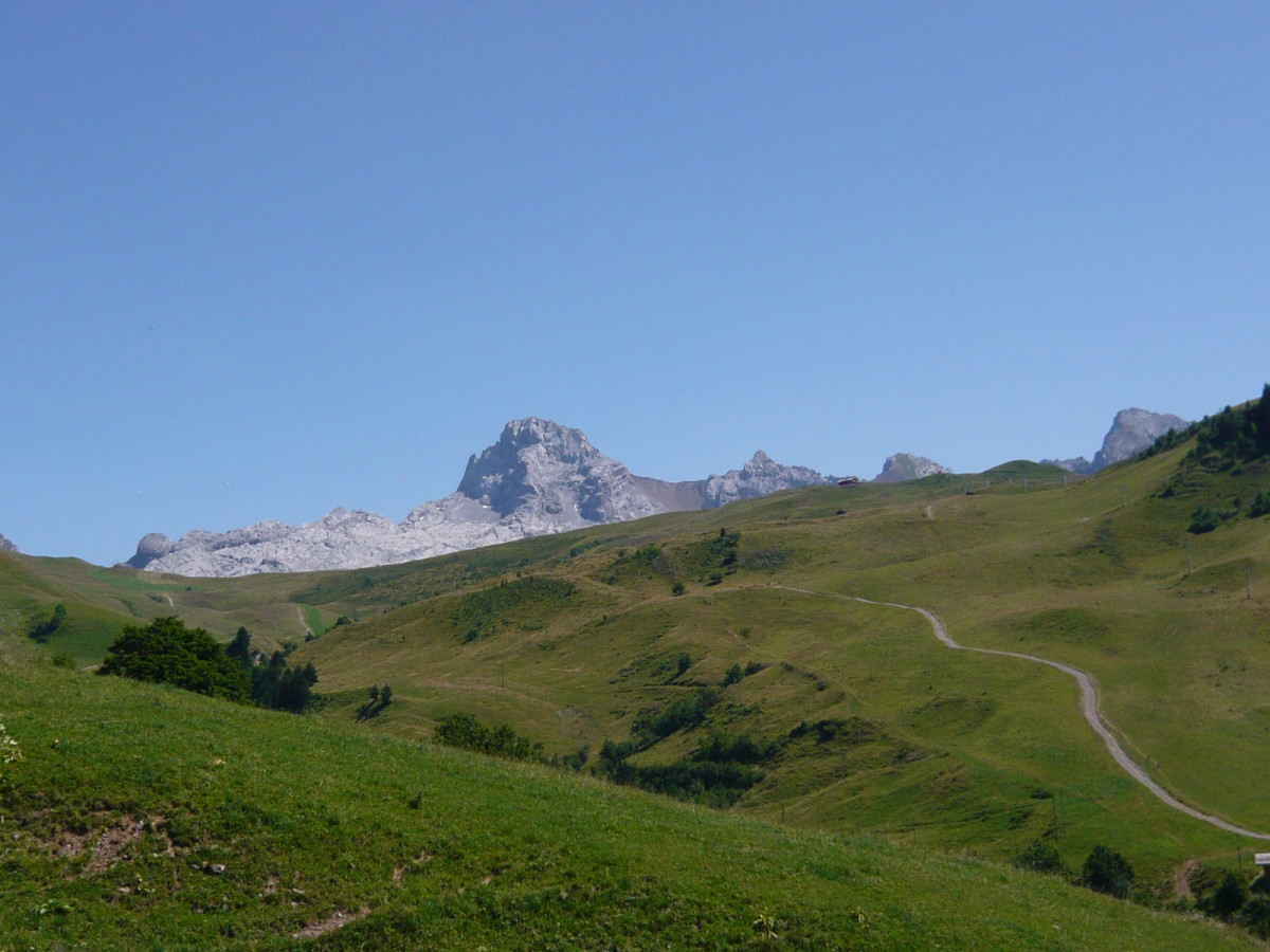 Tour du Mont Lachat