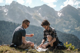 Pique-nique face aux Aravis, VTT électrique et apéro savoyard, Le Grand-Bornand