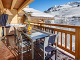 Chalet Macaron