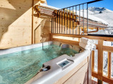 Chalet Macaron