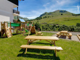 Chalet Macaron