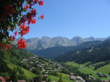 vue sur la vallée et la chaine des aravis depuis votre appartement