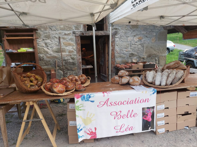 Vente de pain à Lormay