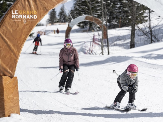 Ski en famille sur la Défi Môm'