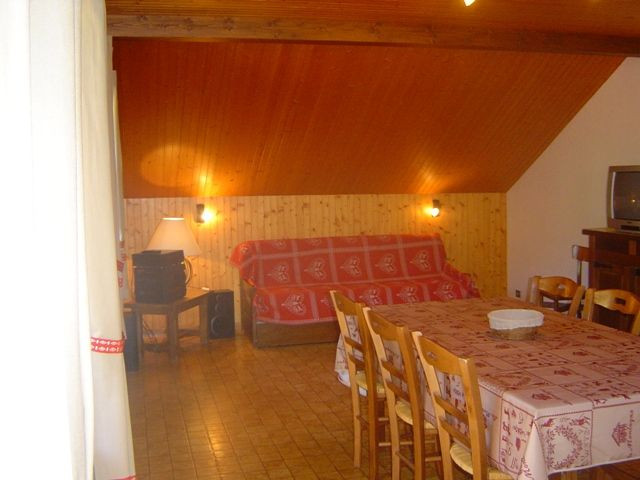 Vieux Noyer (Noisetier)