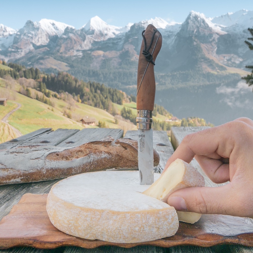 Reblochon fermier au Grand-Bornand - © J.Cathala