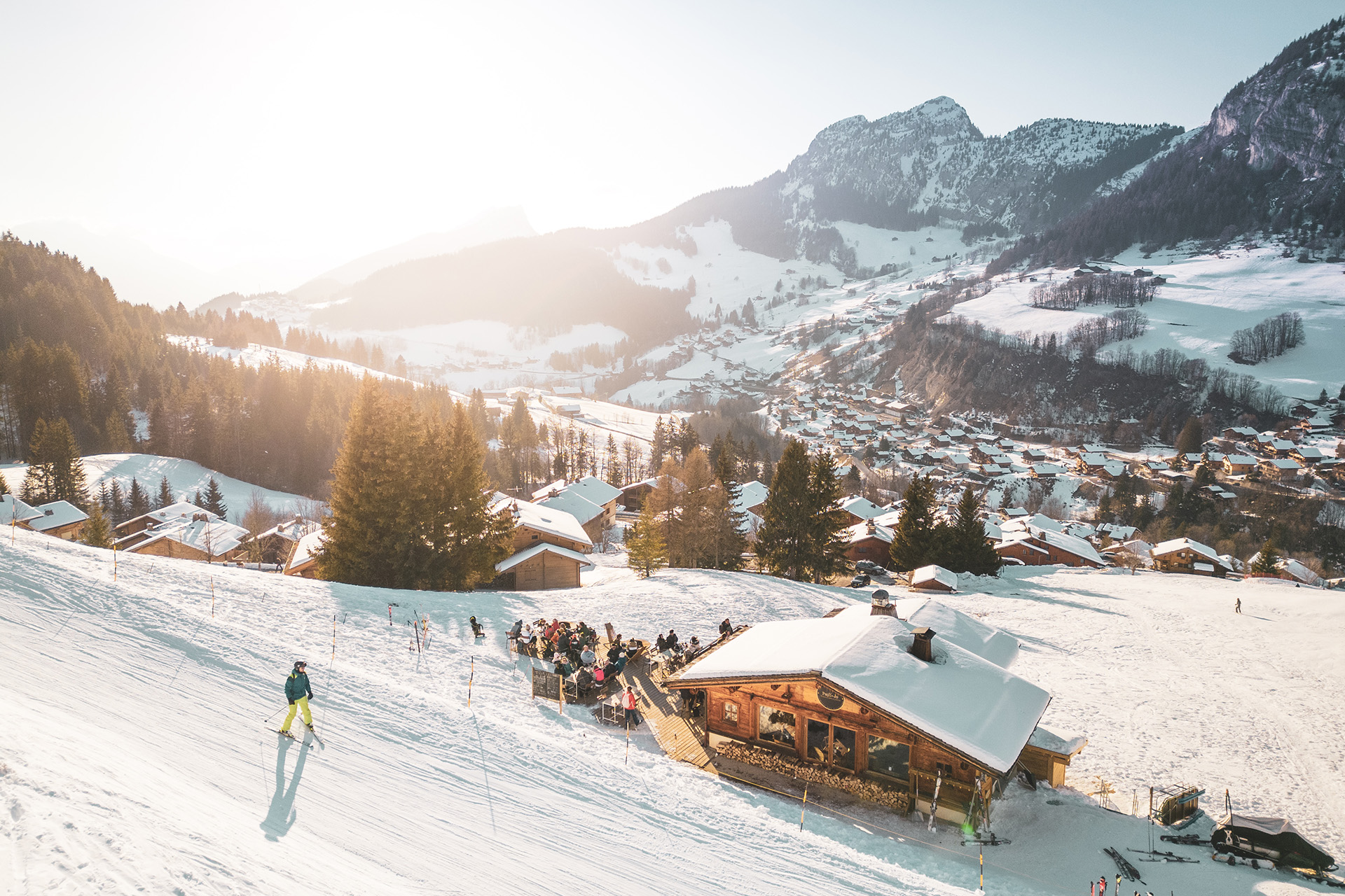 restaurant-en-haut-des-pistes - © J.Cathala
