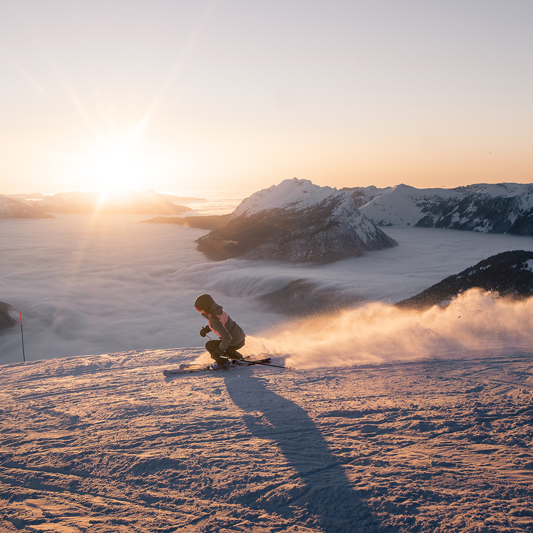 ski-coucher-de-soleil-le-grand-bornand-tourisme - © T.Shu