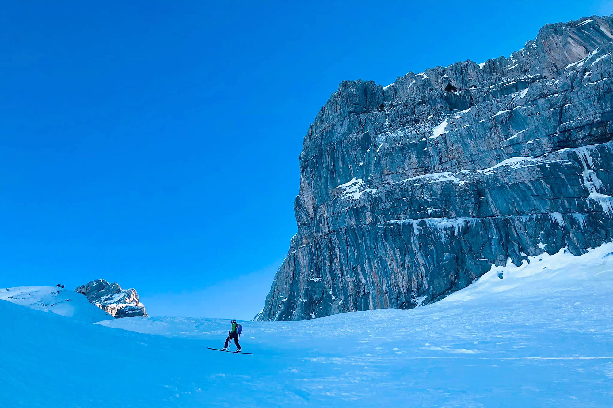 Ski de Randonnée au Grand-Bornand au pied de la pointe Percée - © Le Grand-Bornand Tourisme