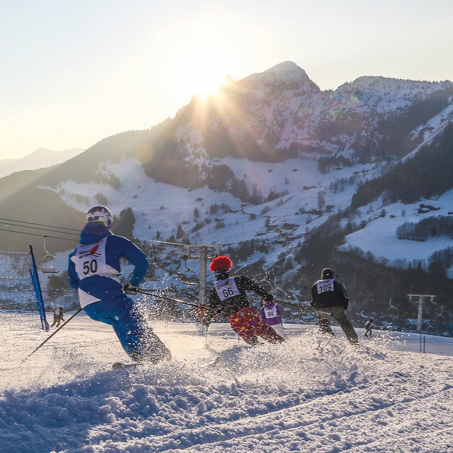 Ski solidaire au Grand-Bornand : Glisse en Cœur - © J.M. Favre